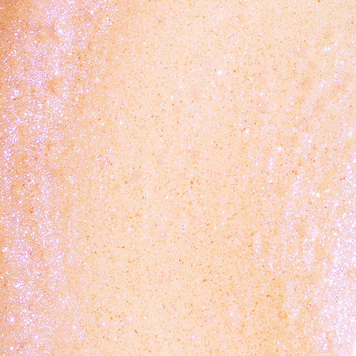 Kuplinošs lūpu spīdums ME LIKE VOLUMIZING LIP GLOSS